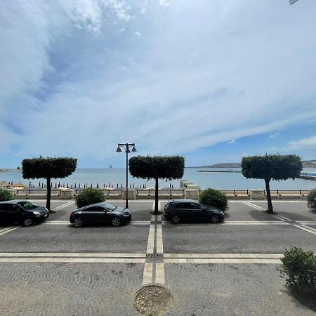La Finestra Sul Mare B&B Crotone Eksteriør billede