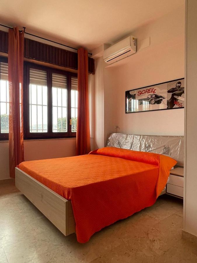 La Finestra Sul Mare B&B Crotone Eksteriør billede