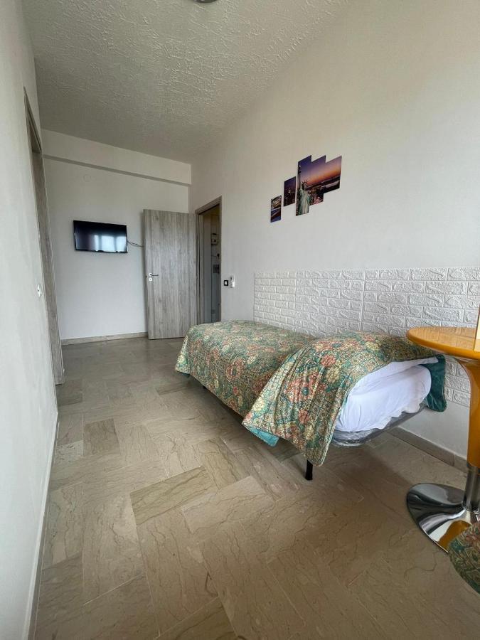 La Finestra Sul Mare B&B Crotone Eksteriør billede