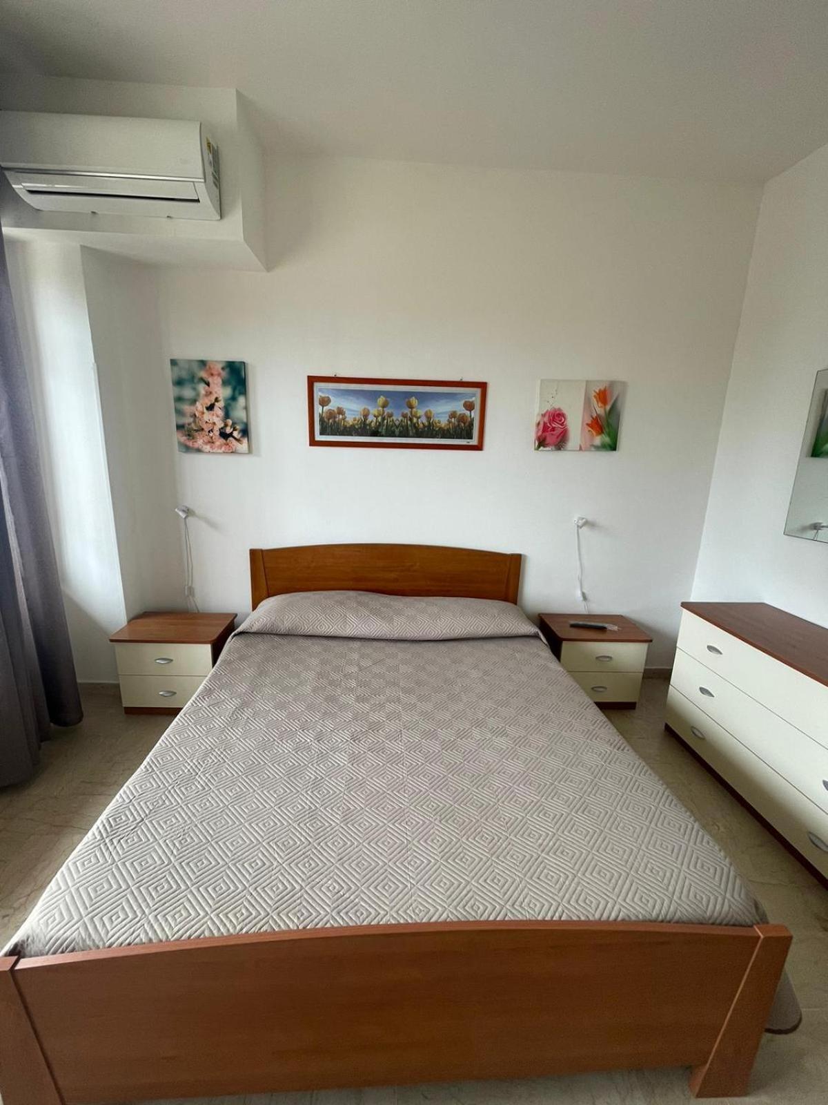 La Finestra Sul Mare B&B Crotone Eksteriør billede